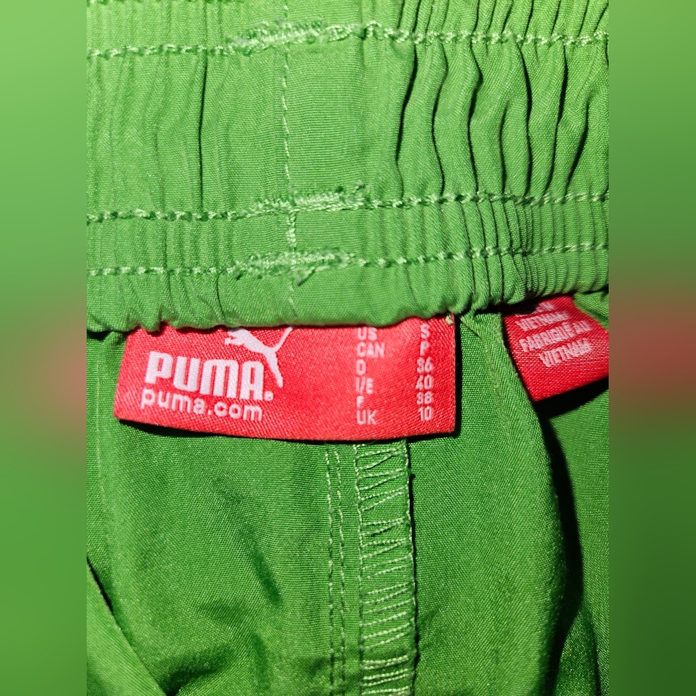Puma Running Shorts Small - Picture 3 of 3